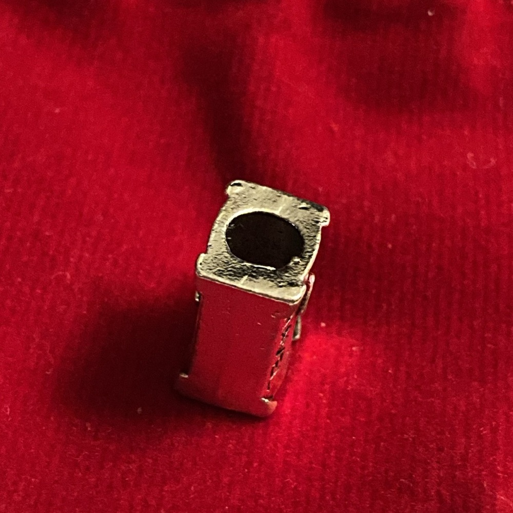 🧳 NWOT - I ❤️ To Travel Suitcase - Silvertone Slider Charm 🧳 - Picture 6 of 6